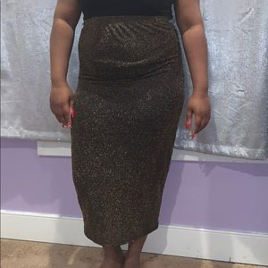 Black & Gold Metallic Knit Skirt